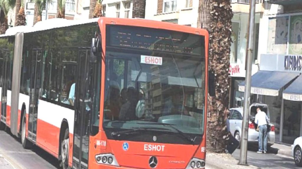 İzmir’de yılbaşında otobüsler ücretsiz mi? 1 Ocak ESHOT otobüs, metro bedava mı, indirimli mi?
