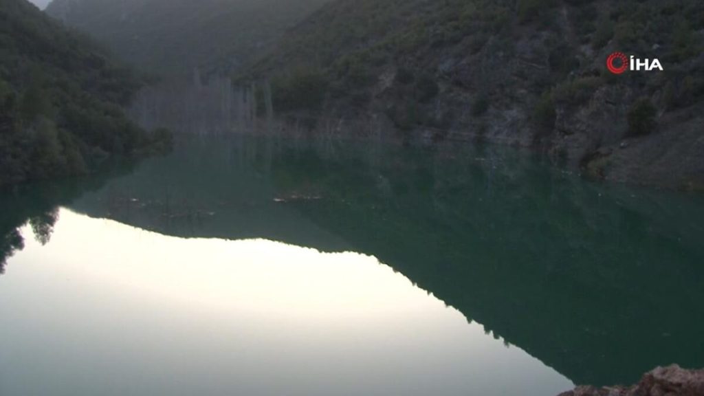 İslahiye’de depremlerden sonra oluşan doğal göl taşma noktasına geldi