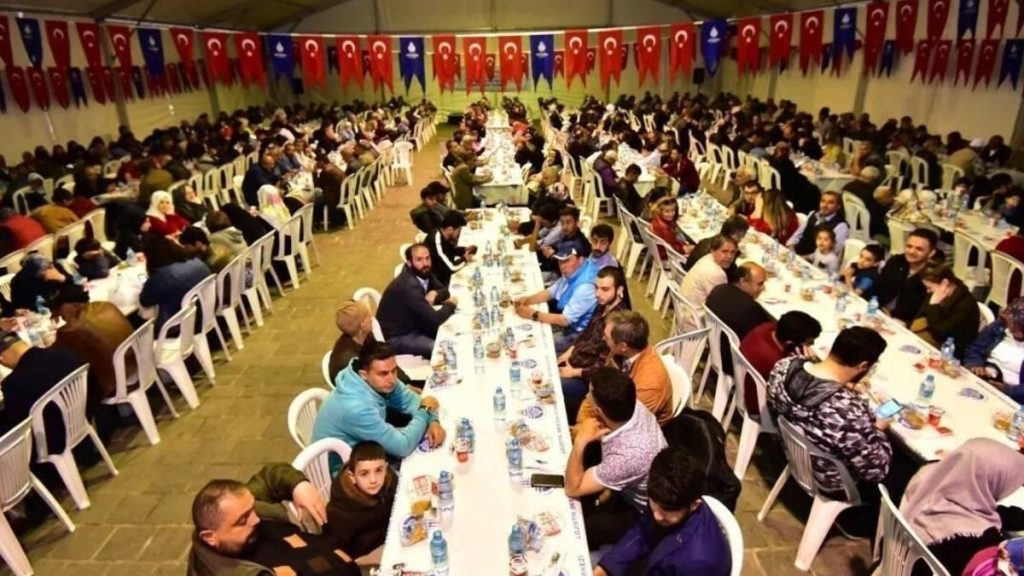 İstanbul iftar çadırı nerede? İBB 2023 İstanbul’da Ramazan iftar çadırı nerede kuruldu, hangi ilçede var?