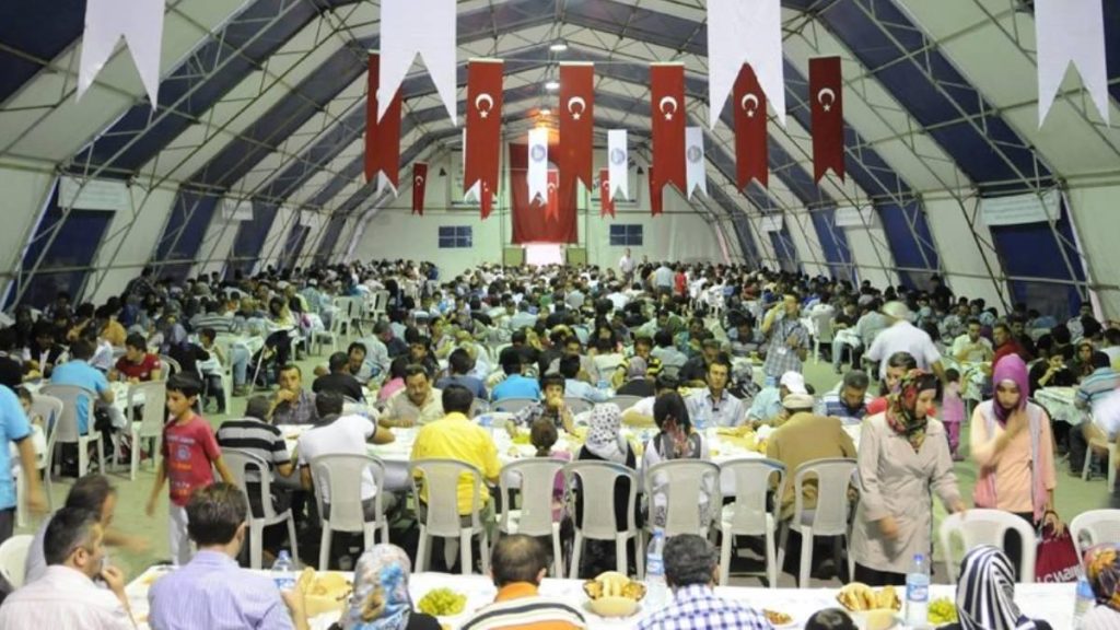 Manisa iftar çadırı nerede? 2023 Manisa’da iftar çadırı kuruldu mu?