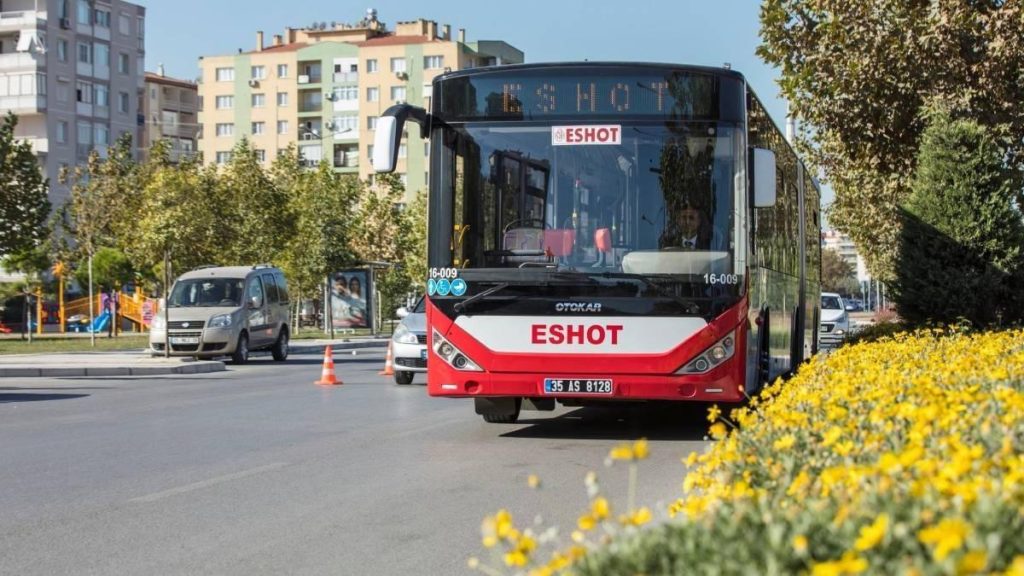 20 Nisan İzmir’de otobüsler bedava mı? Bugün arefe İzmir’de ESHOT otobüs, metro, İZBAN ücretsiz mi?