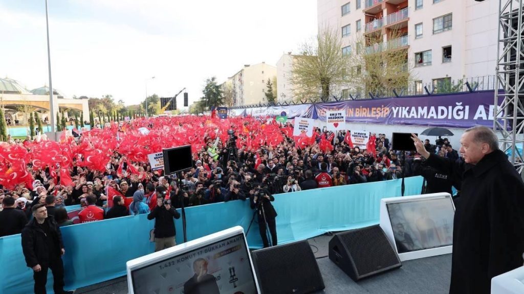 Erdoğan’ın Diyarbakır mitingine kaç kişi katıldı? 14 Nisan AK Parti Diyarbakır mitingine kaç bin kişi var?