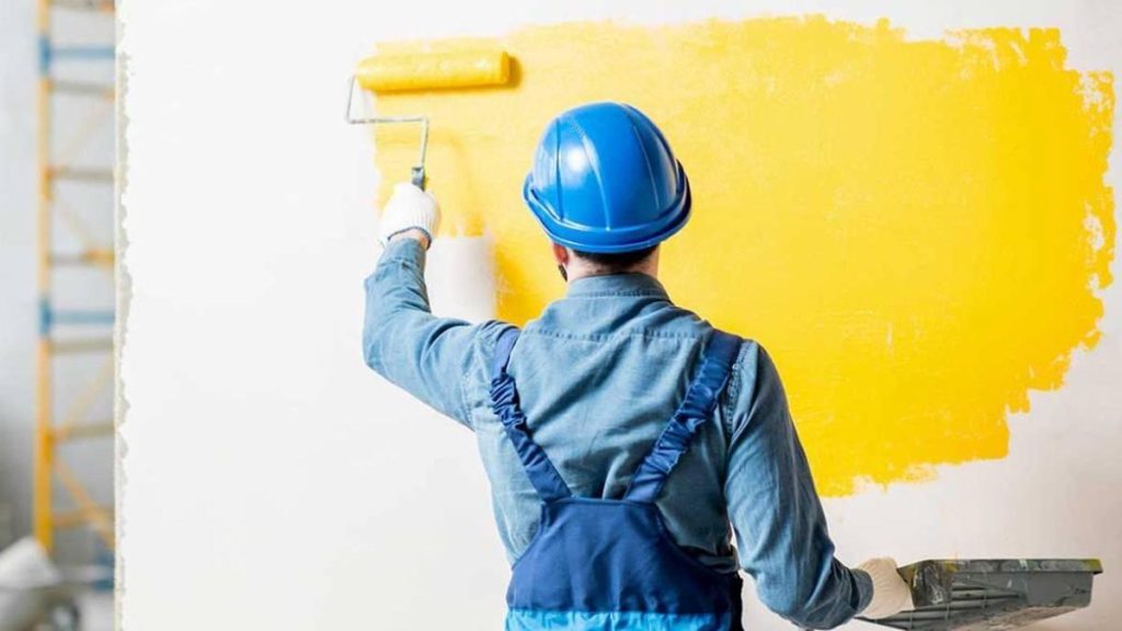 Kiracı evden çıkarken evi boyatmak zorunda mı? Evden çıkan kiracı boya badana yapmazsa depozitodan kesinti olur mu?
