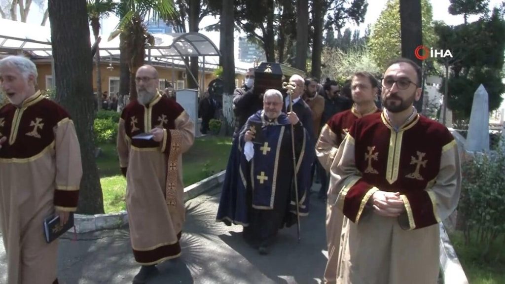 Oyuncu Rana Cabbar, Ermeni Katolik Mezarlığı’na defnedildi