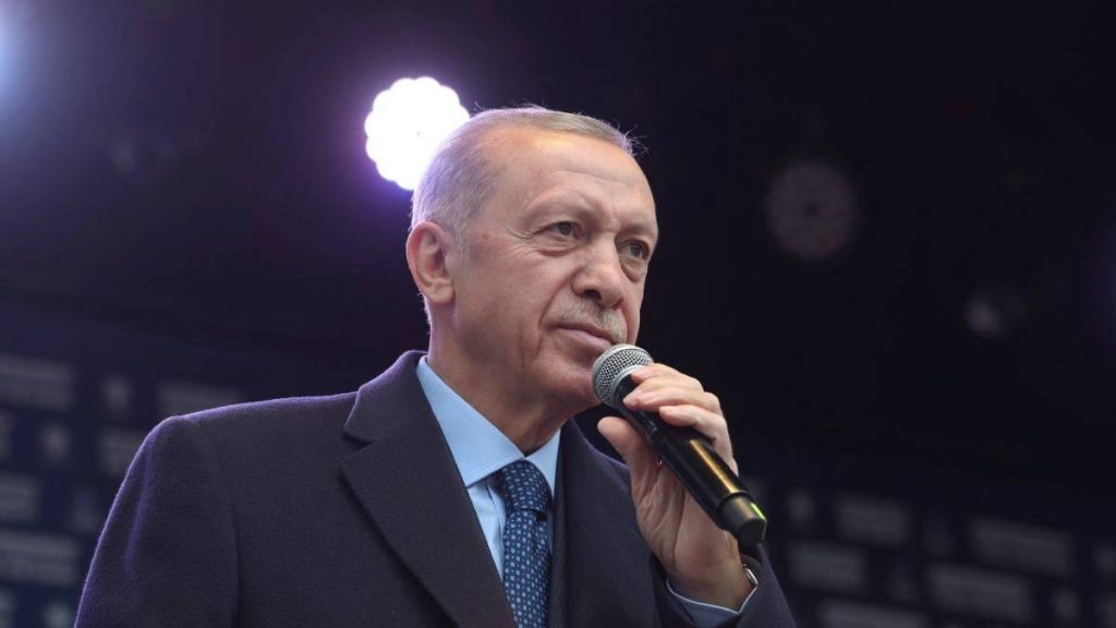 Erdoğan: Akşener’i masaya döndürenle, İnce’yi çektiren aynı güç