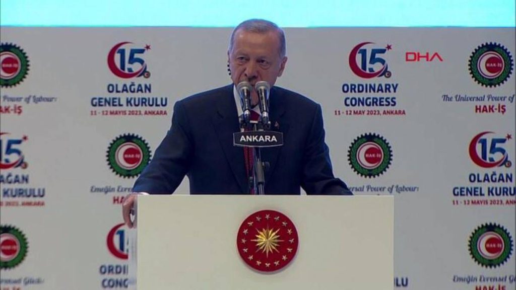 Erdoğan: En düşük memur maaşı 22 bin lirayı bulacak