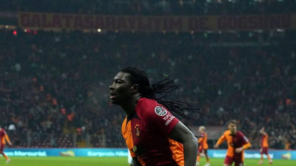 Galatasaray’da flaş Gomis kararı